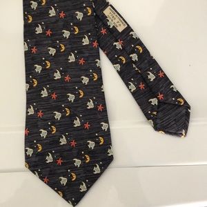 Hermès 100% silk tie.